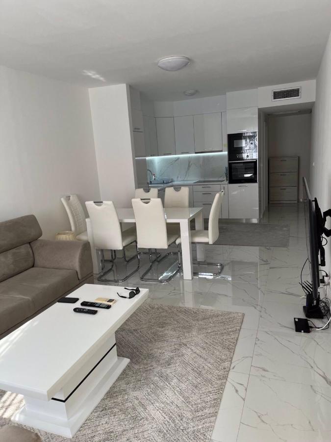 Adriatic Apartman Bečići エクステリア 写真
